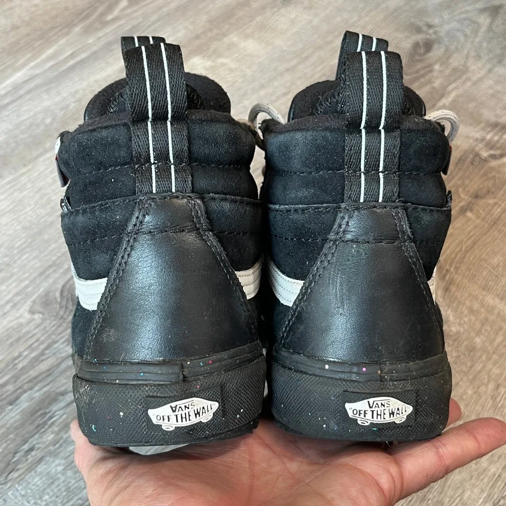 Vans while keywords hydroguard